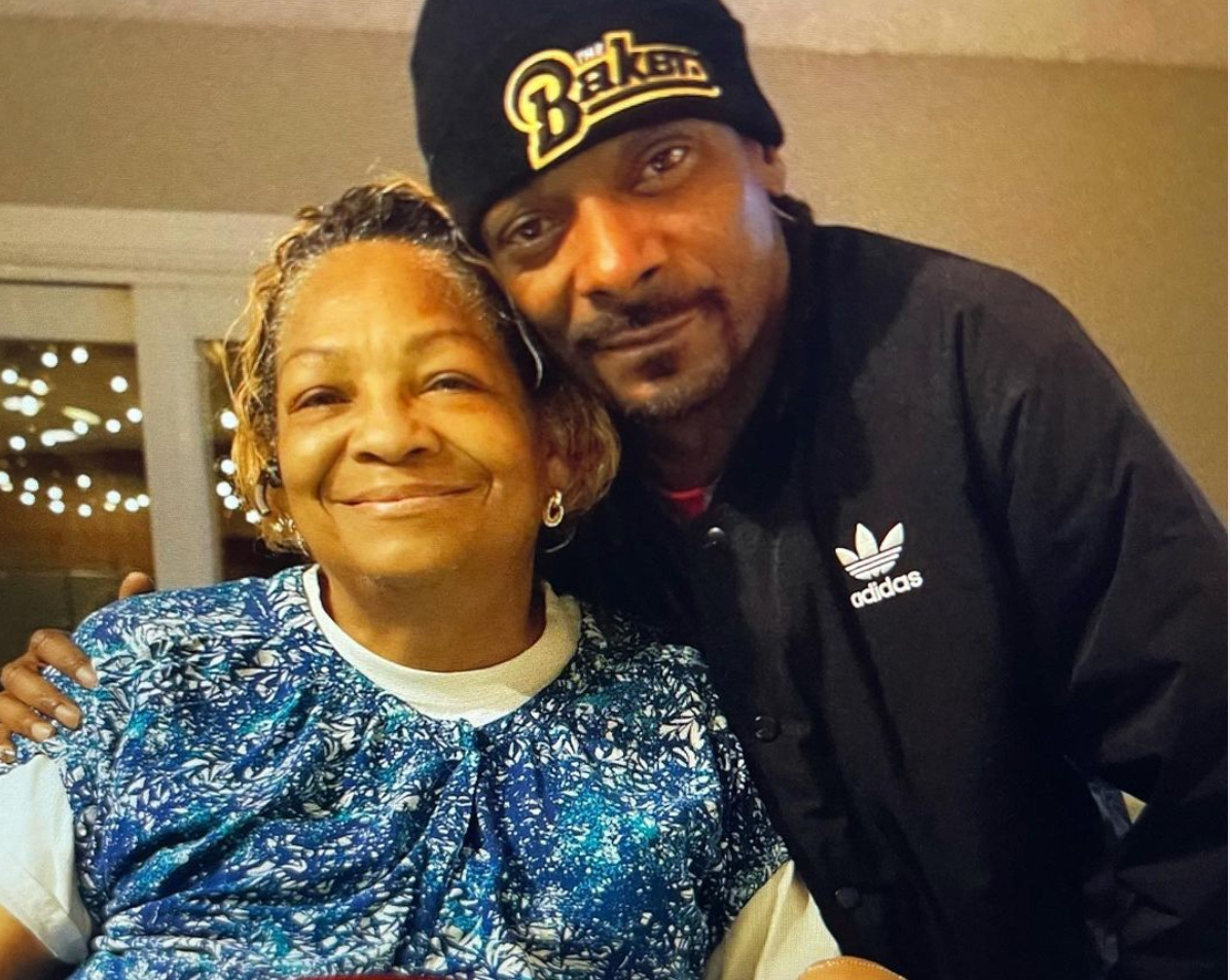 Did Snoop Dogg Mother Passed