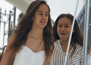 Sasha Obama, Malia Obama, Sisters, Reunion, LAX, Airport, Michelle Obama, First Lady, the Ellen Degeneres Show, Clifton Powell Jr.