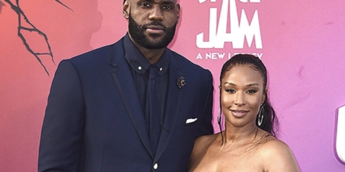 NBA, photos, Vanity Fair Oscar party, comment, Instagram, wife, Savannah James, LeBron James